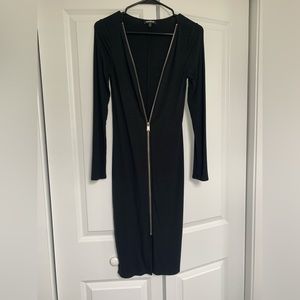 Sexy black zipper dress. XS-S